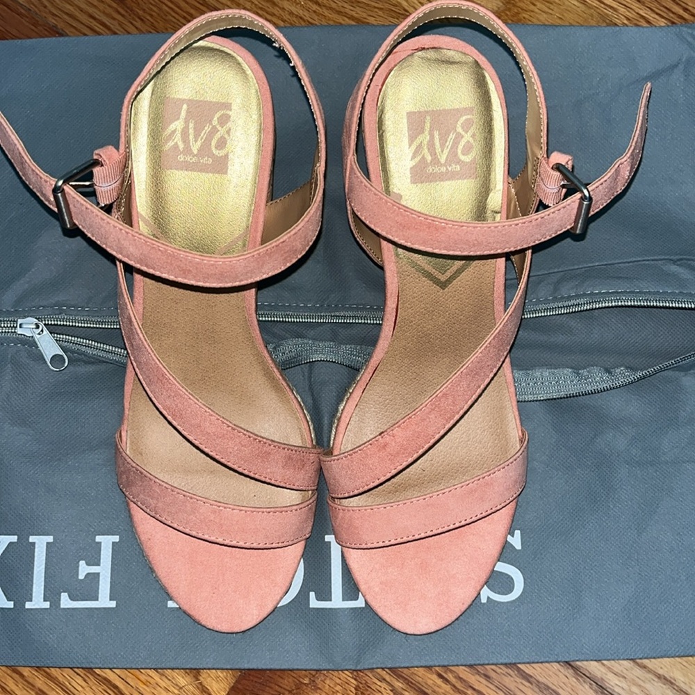 Pierre Strappy Wedge - Picture 2 of 6